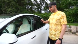 چالش ۲۴ ساعت در تسلا  خوابم بر...