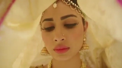 قسمتی از سریال ملکه مارها فصل...