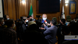 گزارش مهدی چمران از چهل و یکمین جلسه شورای اسلامی شهر تهران در جمع خبرنگاران گزارش مهدی چمران از چهل و یکمین جلسه شورای اسلامی شهر تهران در جمع خبرنگاران