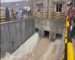 رها سازی آب رود هیرمند به سوی ایران رها سازی آب رود هیرمند به سوی ایران