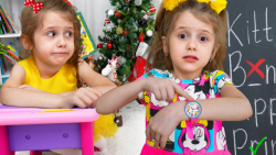 ایوا و همکلاسی در مدرسه