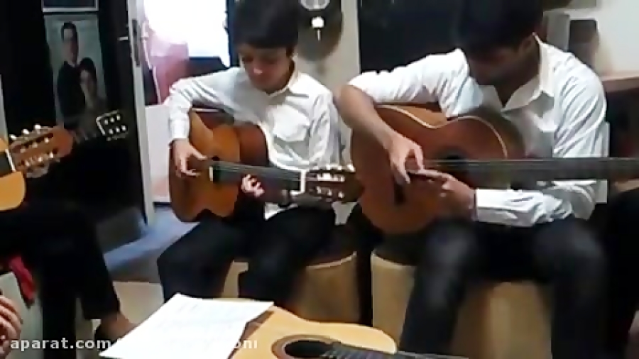 تمرین کنسرت برج آزادی تیرماه ۹۲ خواننده آرمان نیازخانی گروه گیتارنوازان فرزین نیازخانی