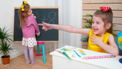 برنامه کودک دخترانه ایوا | روز...