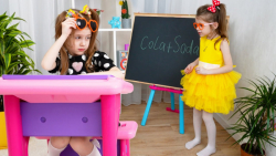 ایوا دوست نداره بره مدرسه