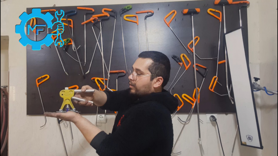 فیلم معرفی ابزار مورد نیاز صافکاری pdr (پی دی آر ) - آموزشگاه فن و کار زمان317ثانیه