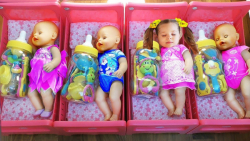 دیانا با اسباب بازی رنگی دیانا...