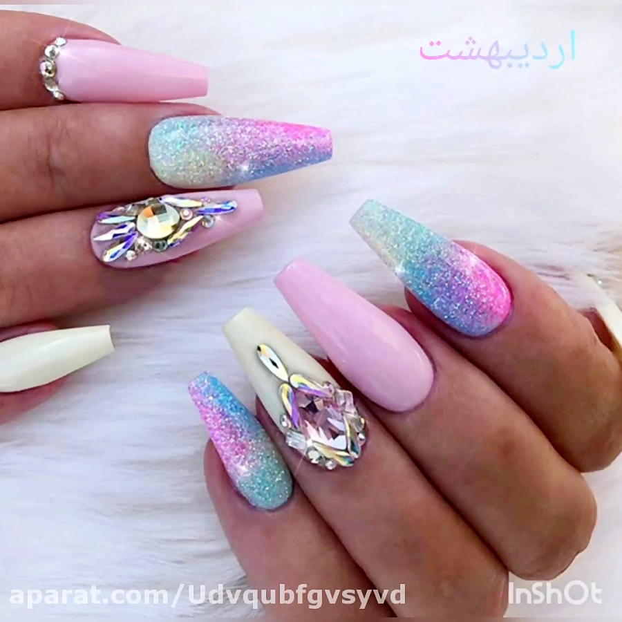 طالع بینی به سبک ناخن