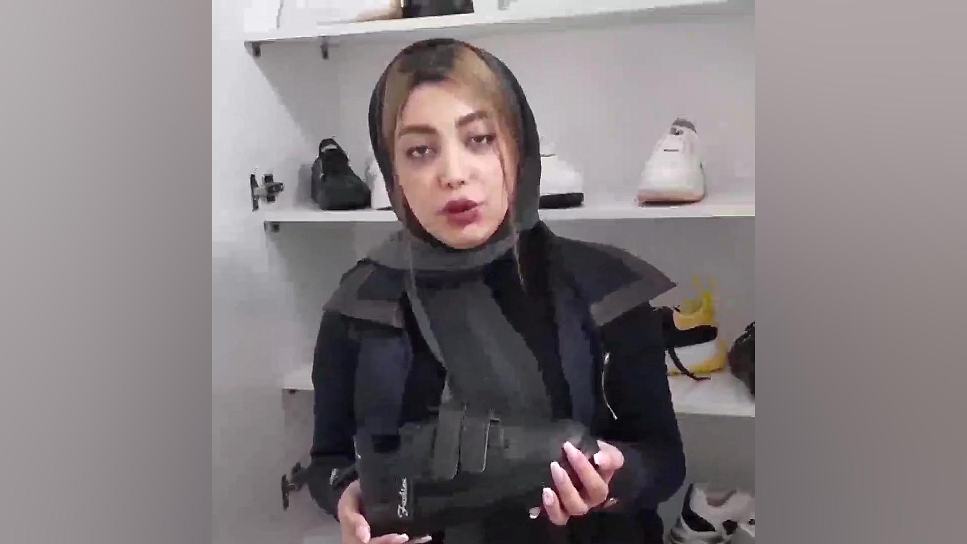 لطفا فیلم معرفی کتونی رو مشاهده کنید زمان37ثانیه