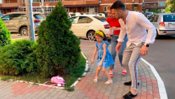 برنامه کودک ایوا ، تزئین گل ها...