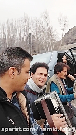 طنز ترکی و خواندن برای زن زلیل...