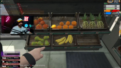 هیتمن میوه فروش با وانت نیسان حمل میکند  تو جی تی ای وی/ جی تی ای/ GTA