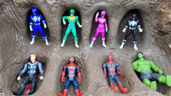 اسباب بازی های ابرقهرمانان ، پ...