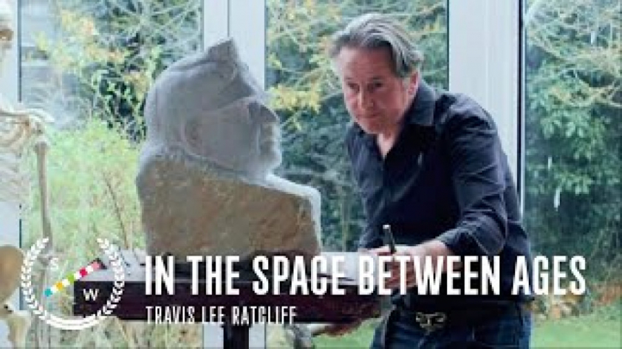 فیلم کوتاه فاصله میان دوران ها زیرنویس فارسی In the Space Between Ages 2020 زمان505ثانیه