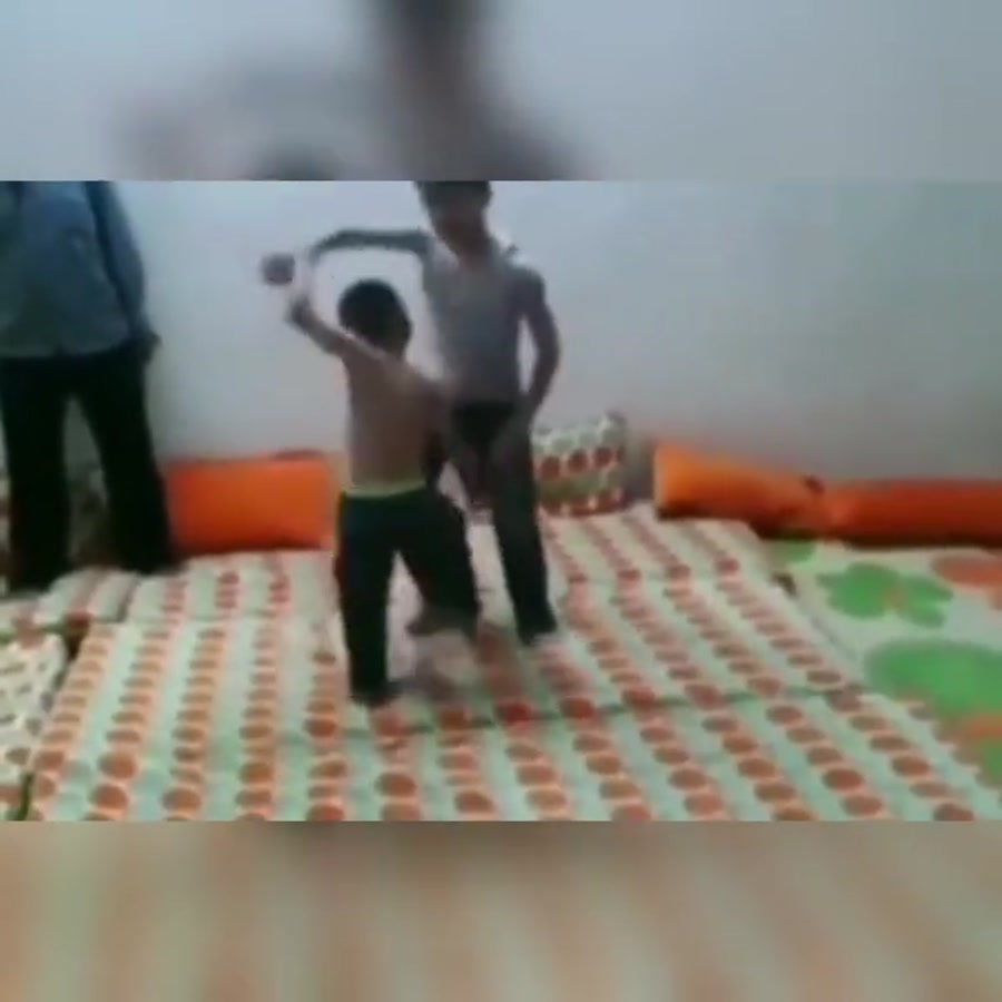 کشتی کج خنده دار