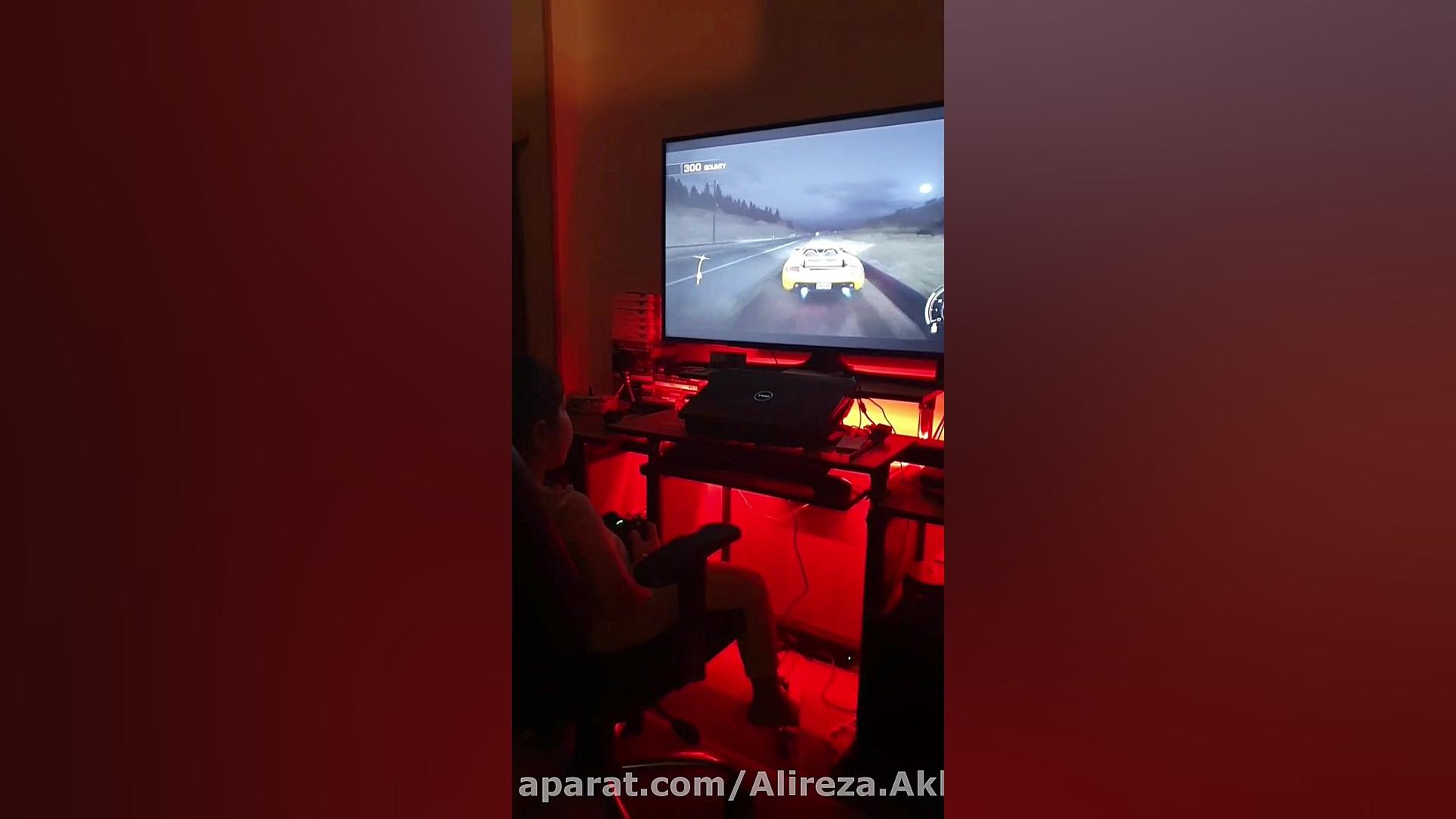 پوستر بزرگ