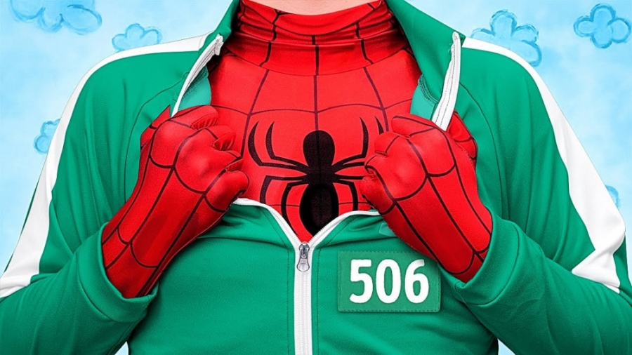 کمدی مردعنکبوتی در کلاس اسکوید...