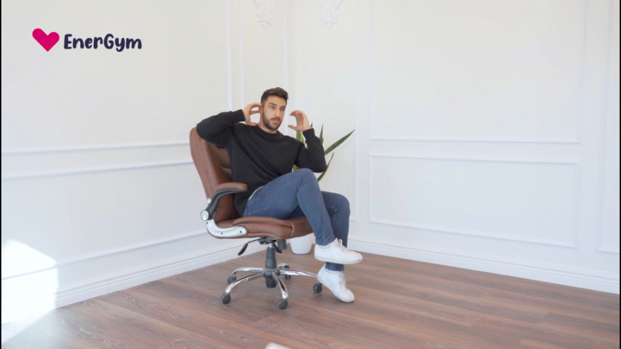 تمرین اصلاحی با صندلی با نوید در اپلیکیشن انرجیم