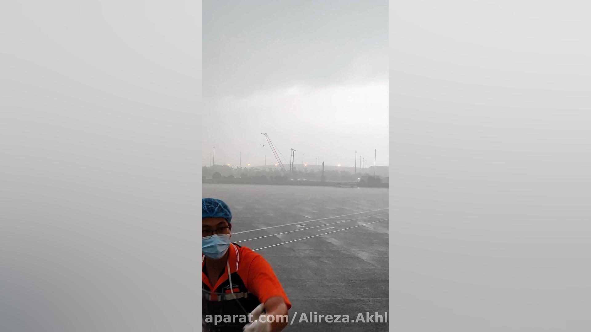 پوستر بزرگ