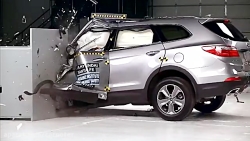 تست تصادف هیوندای سانتافه حدید