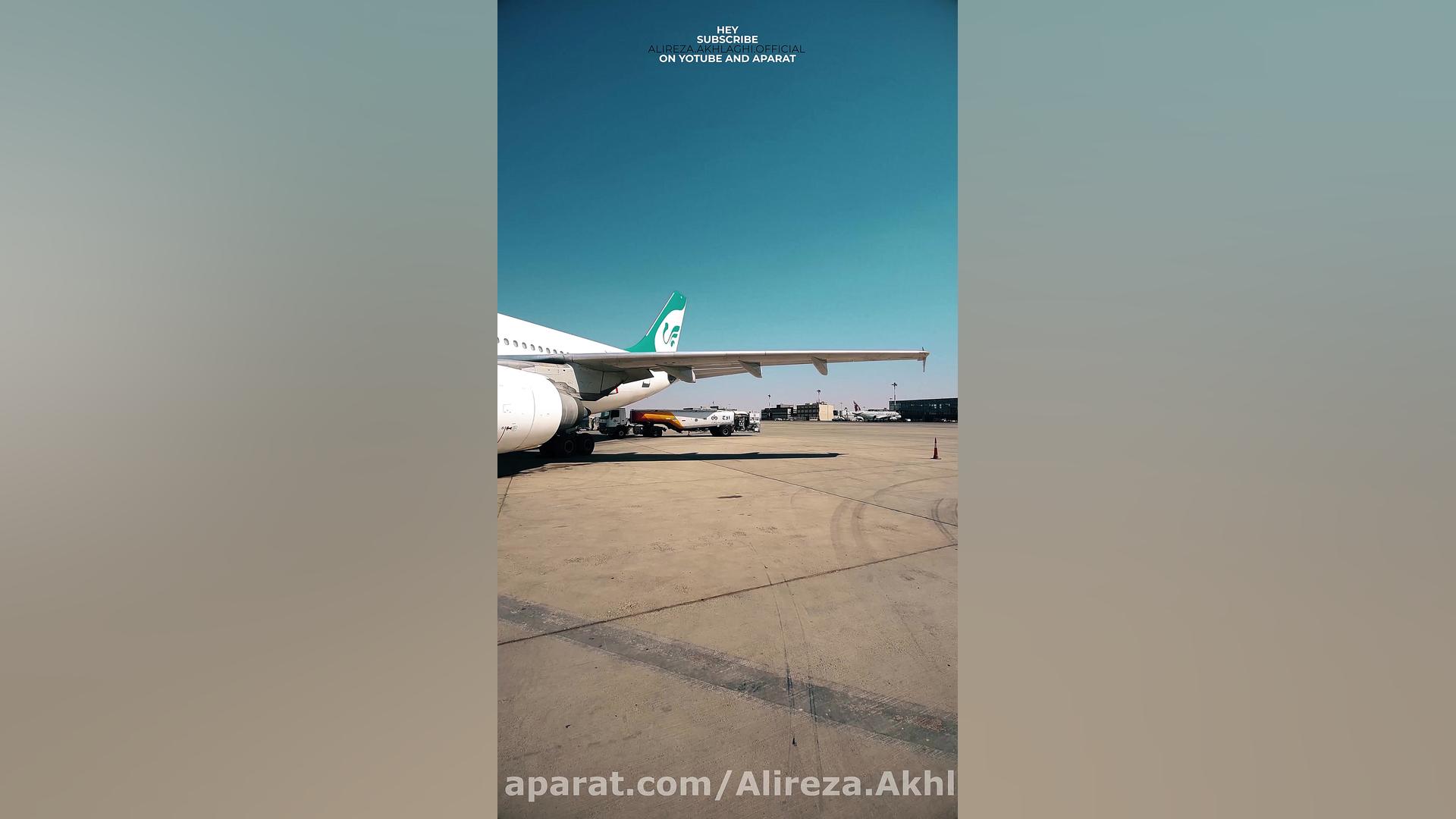 پوستر کوچک