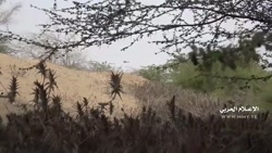 مشاهد نوعیة لعملیة هجومیة للجیش واللجان الشعبیة على عشرات مواقع المنافقین والمرت مشاهد نوعیة لعملیة هجومیة للجیش واللجان الشعبیة على عشرات مواقع المنافقین والمرت