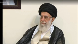 کسی که با طنز امام مشکل داردوبا کتابی دراینباره مخالفت میکند، ریگی به کفش دارد کسی که با طنز امام مشکل داردوبا کتابی دراینباره مخالفت میکند، ریگی به کفش دارد