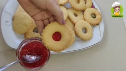 3 شکل کلچه از یک خمیر در چند د...