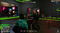 با موتور اومده تو رستوارن چیتر...