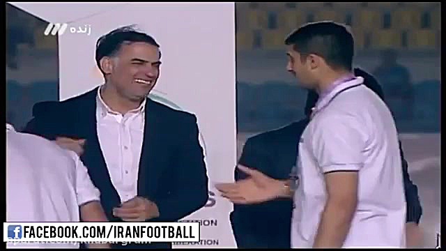 مراسم اهدای جام حذفی به ذوب آهن زمان1001ثانیه