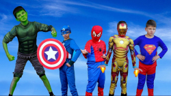 هالک در مقابل مرد عنکبوتی، مرد...