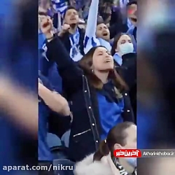 تشویق خاص مهدی طارمی توسط هواداران پورتو تشویق خاص مهدی طارمی توسط هواداران پورتو