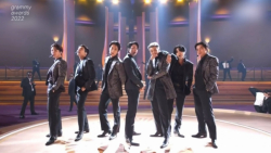 BTS  Butter اِجرای جَذاب بی تی...