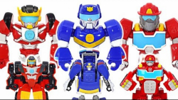 بازی با عروسک ابرقهرمان ها حمل...