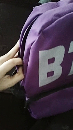 تجربه خرید کوله پشتی مدل BTS