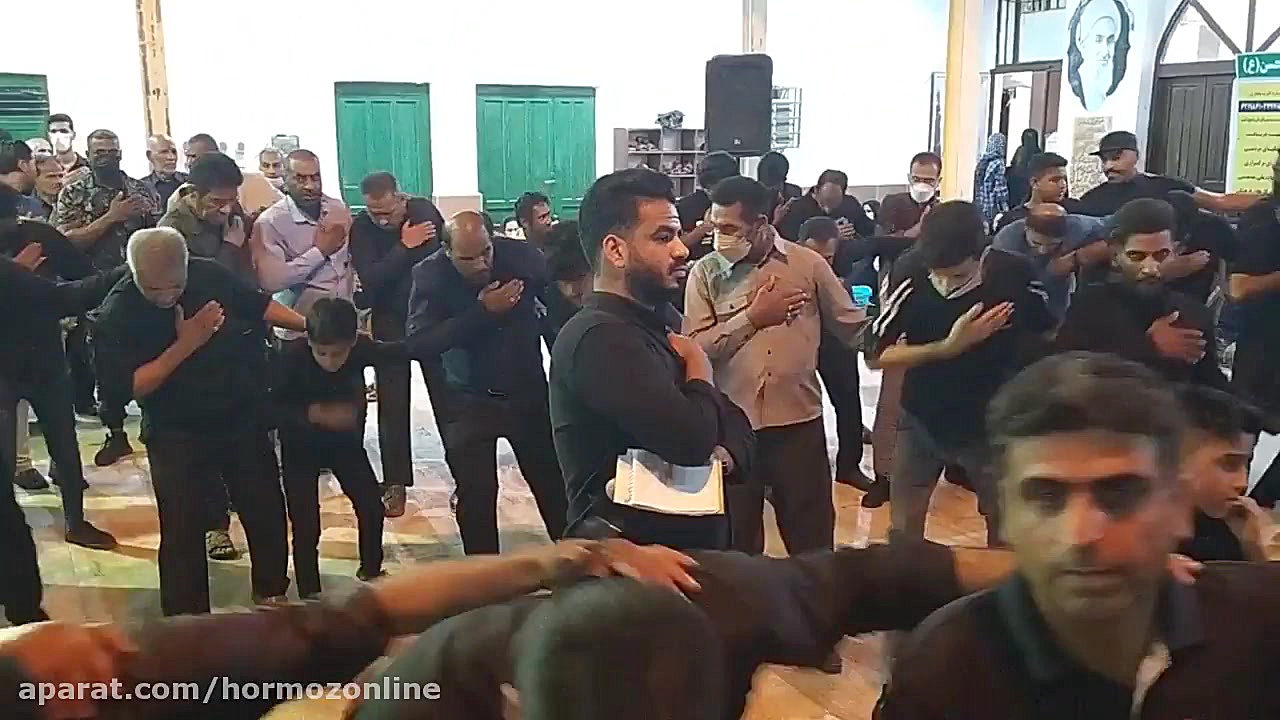 پوستر بزرگ