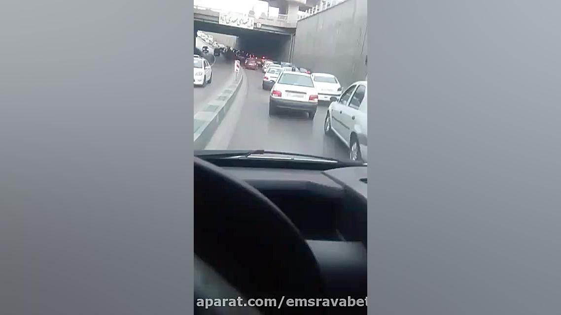 واکنش دیدنی مردم شیراز در پی شنیدن صدای آژیر آمبولانس اورژانس ۱۱۵ لیپوساکشن