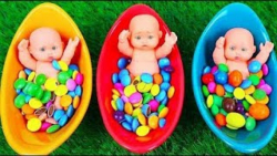 مخلوط کردن آب نبات در وان حمام...