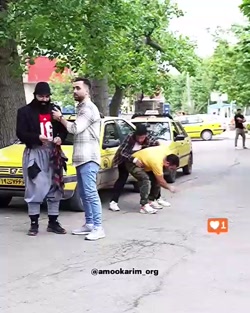 عمو کریم طنز