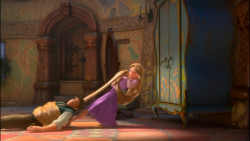 راپونزل در حال زور زدن