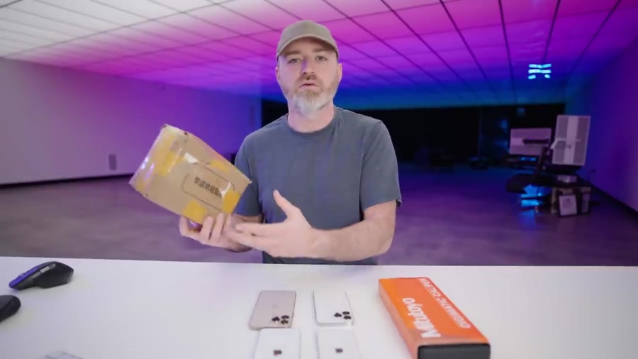 نگاه اولیه به اولین ماکت آیفون...