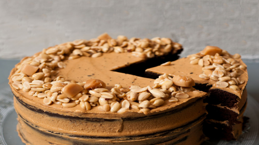 بشقاب جانبو - کیک بادام زمینی