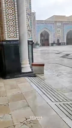 بارش باران در حرم امام رضا(علیه السلام) بارش باران در حرم امام رضا(علیه السلام)