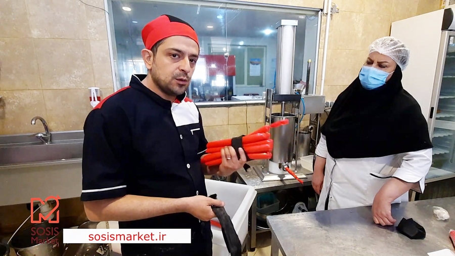 پر کردن سوسیس با دستگاه پر کن پنوماتیک