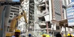 آواربرداری در نزدیکی محل استراحت کارگران آواربرداری در نزدیکی محل استراحت کارگران