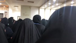 سوگواري زنان آبادان در مراسم يكي از قربانيان حادثه متروپل سوگواري زنان آبادان در مراسم يكي از قربانيان حادثه متروپل