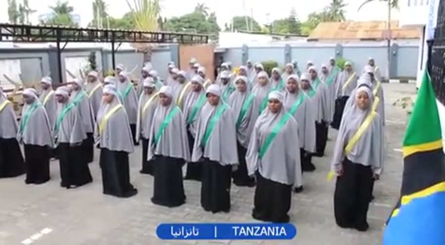 فیلم | همخوانی "سلام فرمانده" در تانزانیا زمان170ثانیه