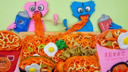 چالش غذا هاگی واگی و کیسی میسی...