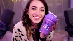 اسمر با گیبی | معرفی شیکر Gibi GFUEL | با زیرنویس فارسی