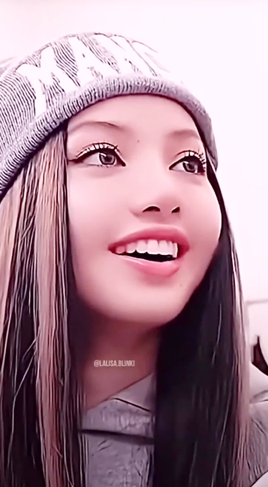 ناخن های خیلی کیوت لیسا تو اهنگ لالیسا عضا:بلک پینک