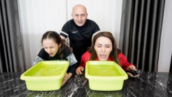 چالش انداختن سر در آب  کی برند...